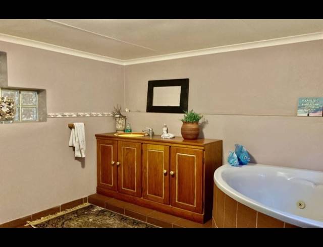 4 BEDROOM HOUSE FOR SALE IN KENSINGTON